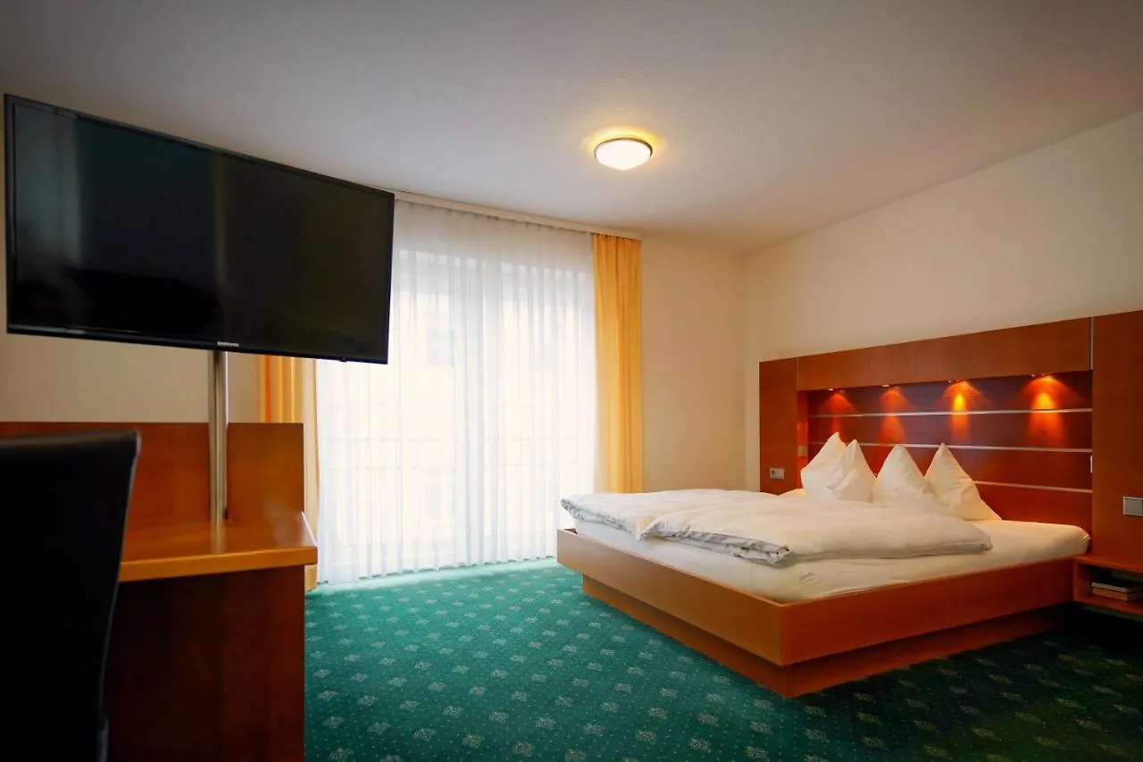 Grüner Baum Otel Krumbach  Krumbach (Gunzburg)